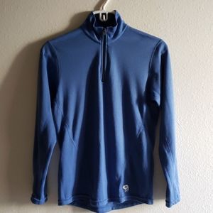 Mountain Hardware 1/4 zip base layer top